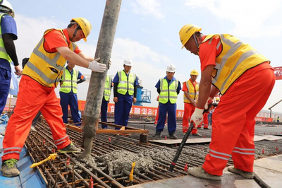 岳首HZS180全环保搅拌站 绿色动能筑基沪苏湖铁路